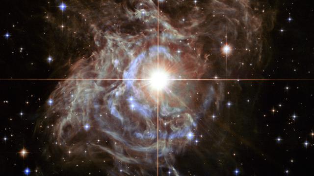 Hubble Captures Christmas Tree Topper 200 Times Larger Than The Sun