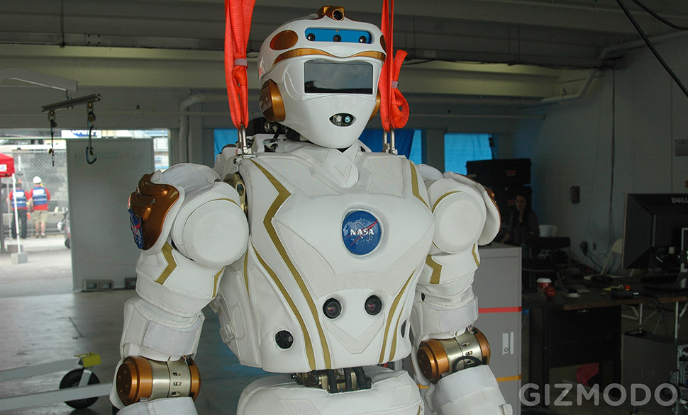 Google’s Newly Acquired SCHAFT Robot Walks Away A Winner