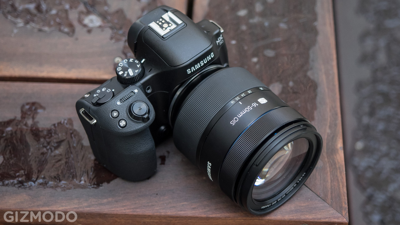 Samsung NX30: Can Sammy’s Mirrorless Shooters Catch On?