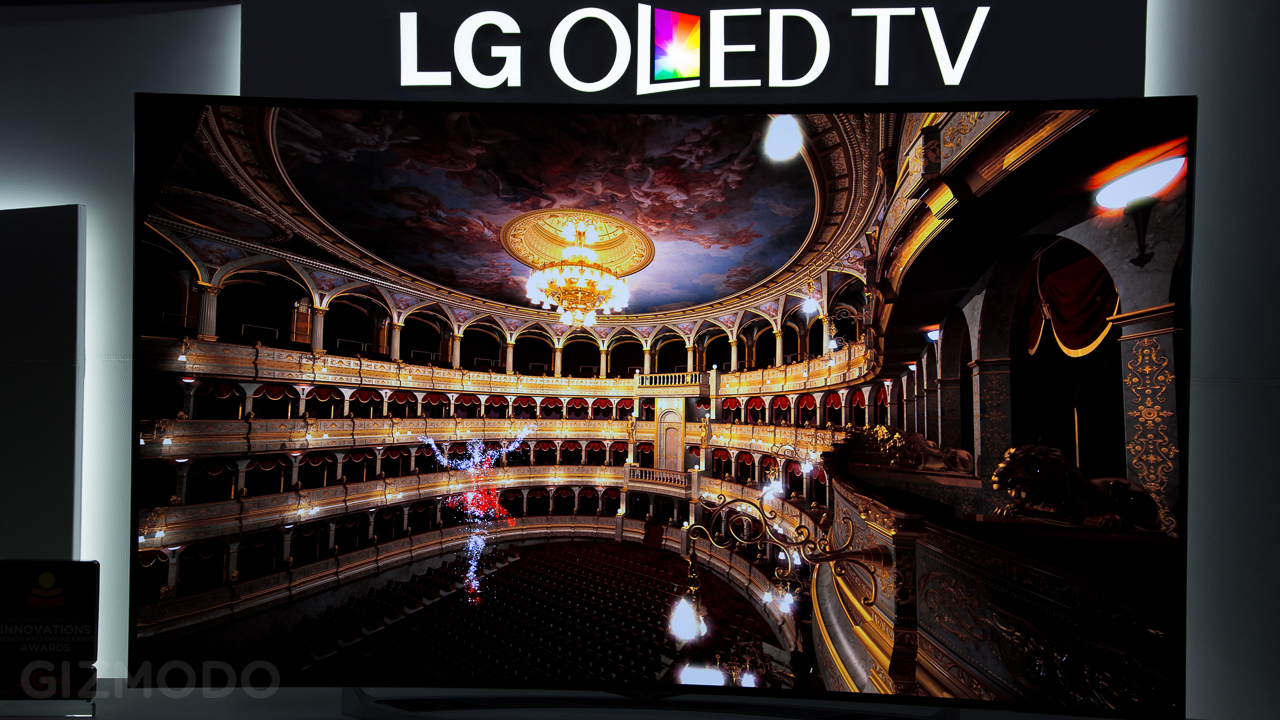 Hands On: I Just Fell In Love With LG’s Flexible 4K OLED TVs