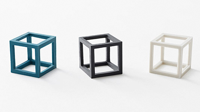 Elastic Cubes Take Rubber Bands Into The Third Dimension