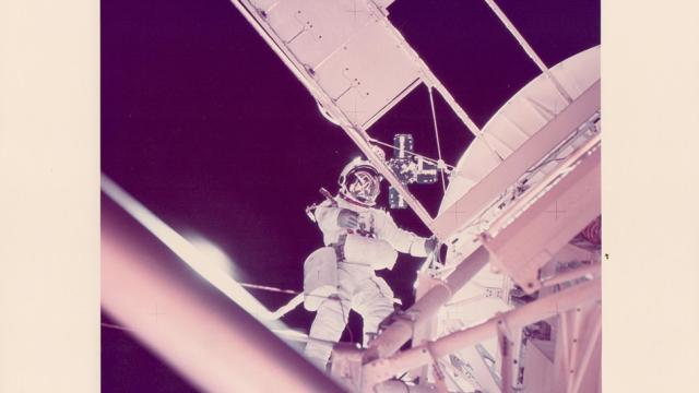 17 Vintage NASA Photos Of Exploration In The Space Age