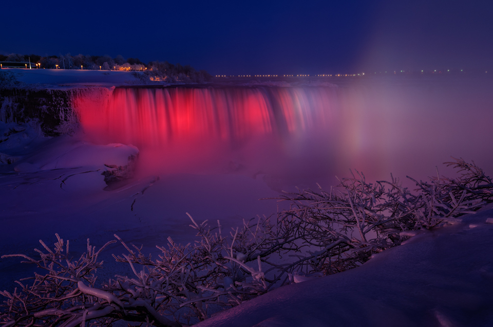 A Frozen Niagara Falls Light Show Looks Like A Magical Wonderland