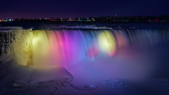 A Frozen Niagara Falls Light Show Looks Like A Magical Wonderland