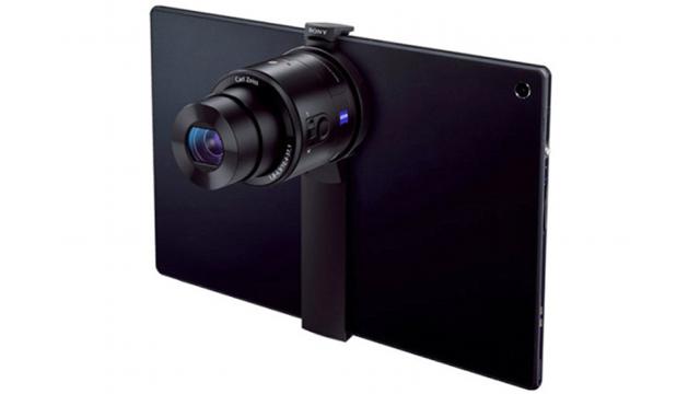 Sony’s QX Lens Cameras Get A Funny Tablet Mount