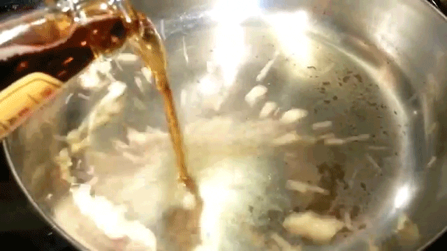 Pouring Beer On A Frying Pan Creates Amoebic Alien Goop