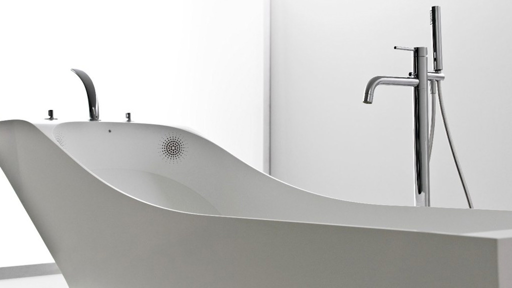This Wonder Tub Has A Built-In Sink, Speakers And Digital Controls