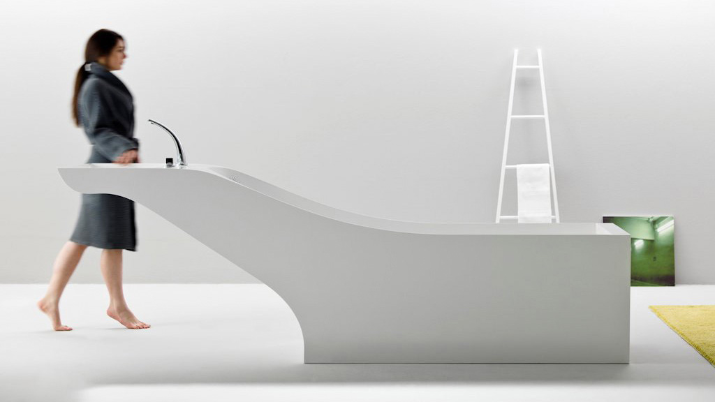 This Wonder Tub Has A Built-In Sink, Speakers And Digital Controls