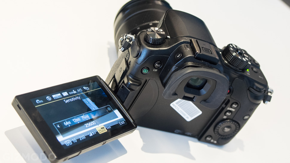 Panasonic’s Lumix GH4 Packs 4K Video Into A Sweet Mirrorless Shooter