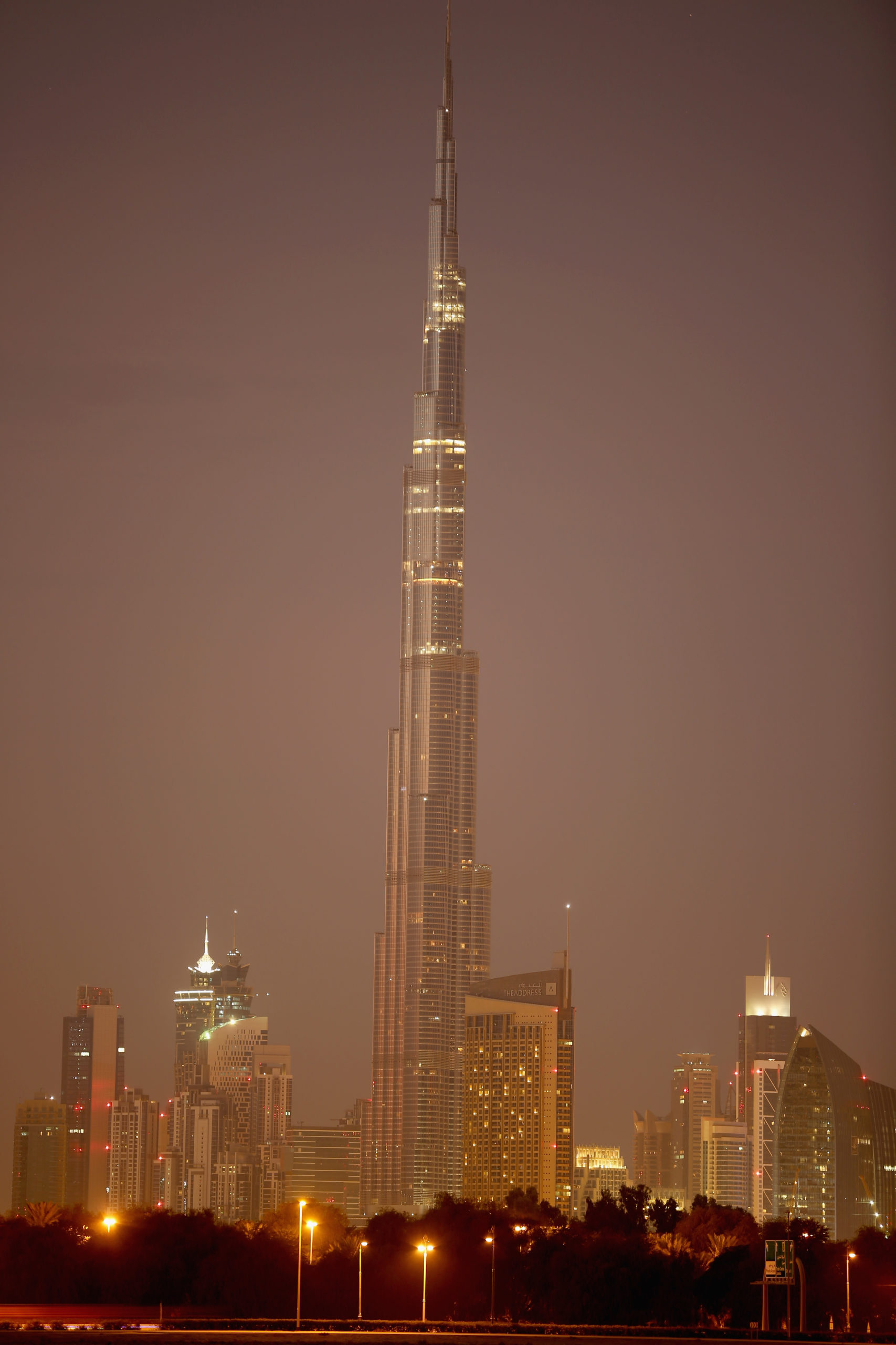 The World’s Tallest Building May Soon Be Without Lifts Or A/C