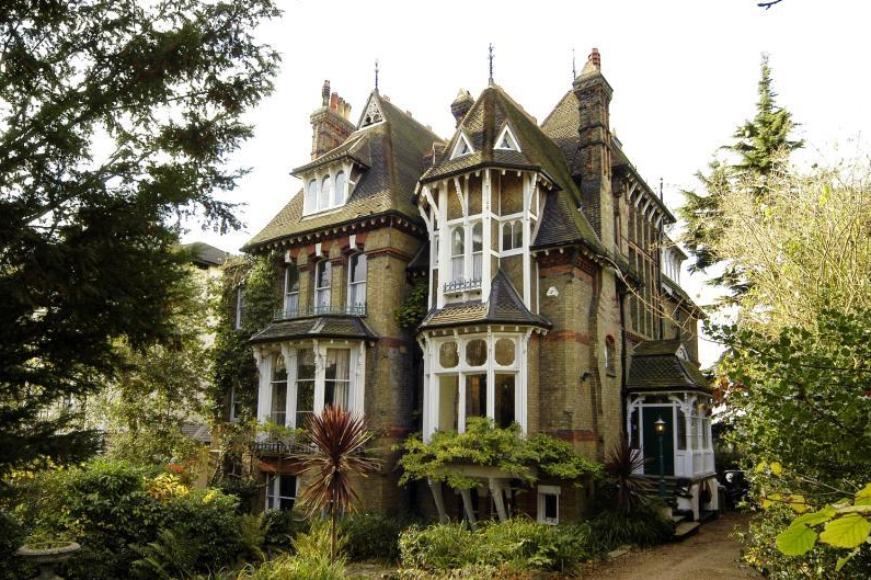 Who Wouldn’t Want This Victorian Mansion With A Spaceship In The Attic?