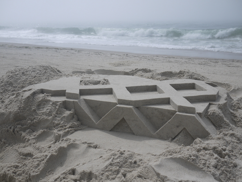 These Modernist Sand Castles Are Cooler Than Any Architectural Model