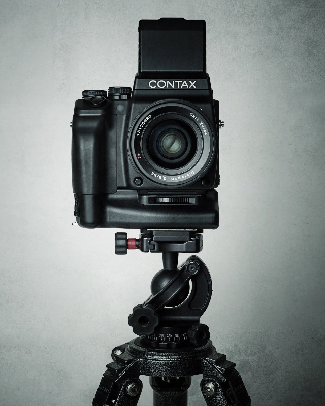 I Could Stare All Day At These Beautiful Studio Portraits Of Cameras