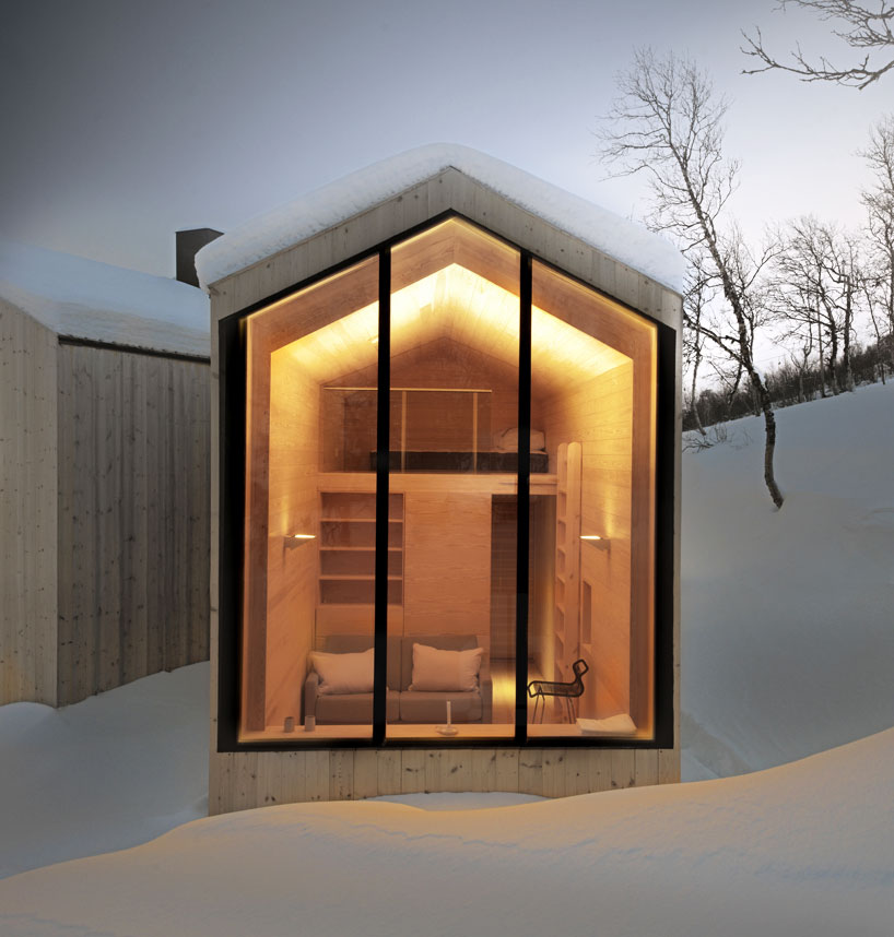 This Split-View Mountain Lodge Is The Ultimate Ski Shack