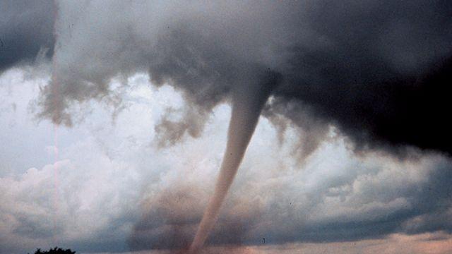 Physicist Proposes 300m Anti-Tornado Walls