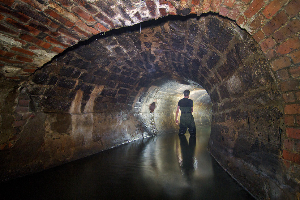 Explore 5000km Of Tunnels Beneath Montreal