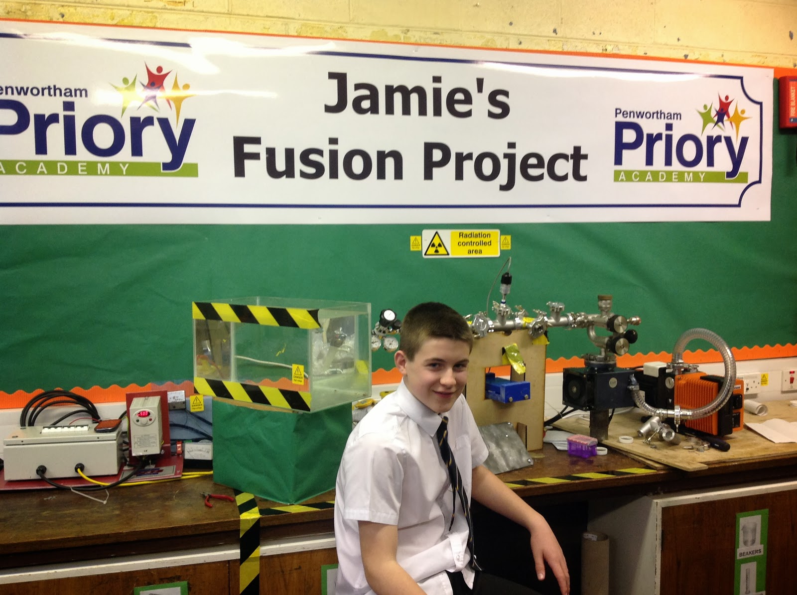 13-Year-Old Builds Nuclear Reactor, Becomes Youngest Fusioneer Ever