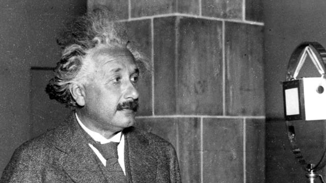 9 Albert Einstein Quotes That Are Completely Fake