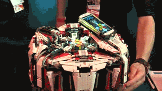 Lego Robot With A Smartphone Brain Shatters Rubik’s Cube World Record