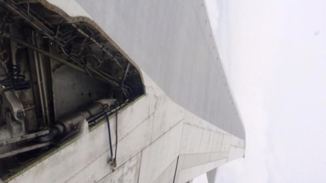 Huge Part Of A Delta Airliner’s Wing Breaks Off At Takeoff
