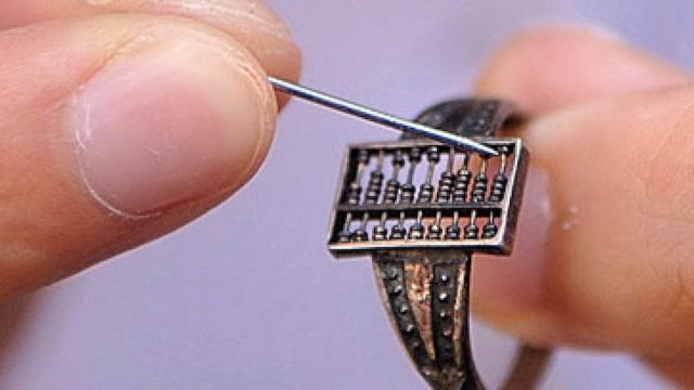 This Wearable Abacus Is Basically The World’s Oldest Smart Ring