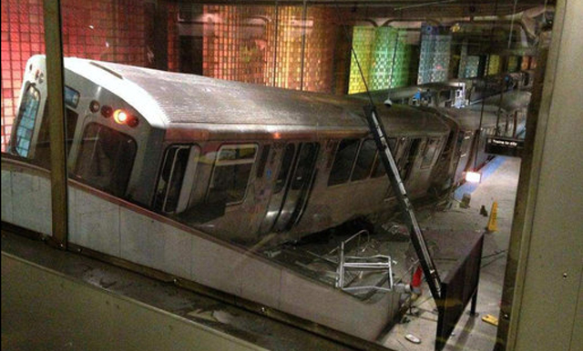 Train Derails At Chicago Airport, Makes It Halfway Up The Stairs