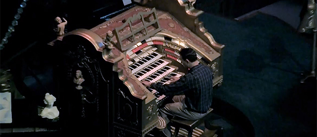 You Must Watch This Amazing Guy Playing Star Wars In A Pipe Organ
