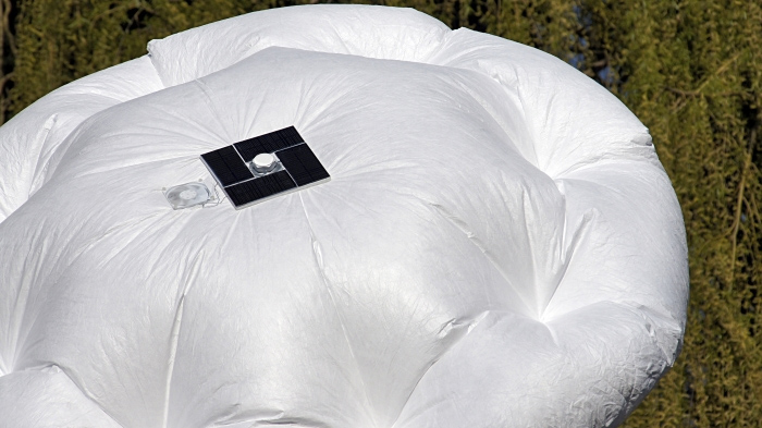 Solar-Powered Umbrella Automatically Inflates When The Sun Shines