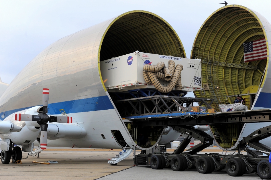 This Super Cargo Plane Carries NASA’s Biggest Loads
