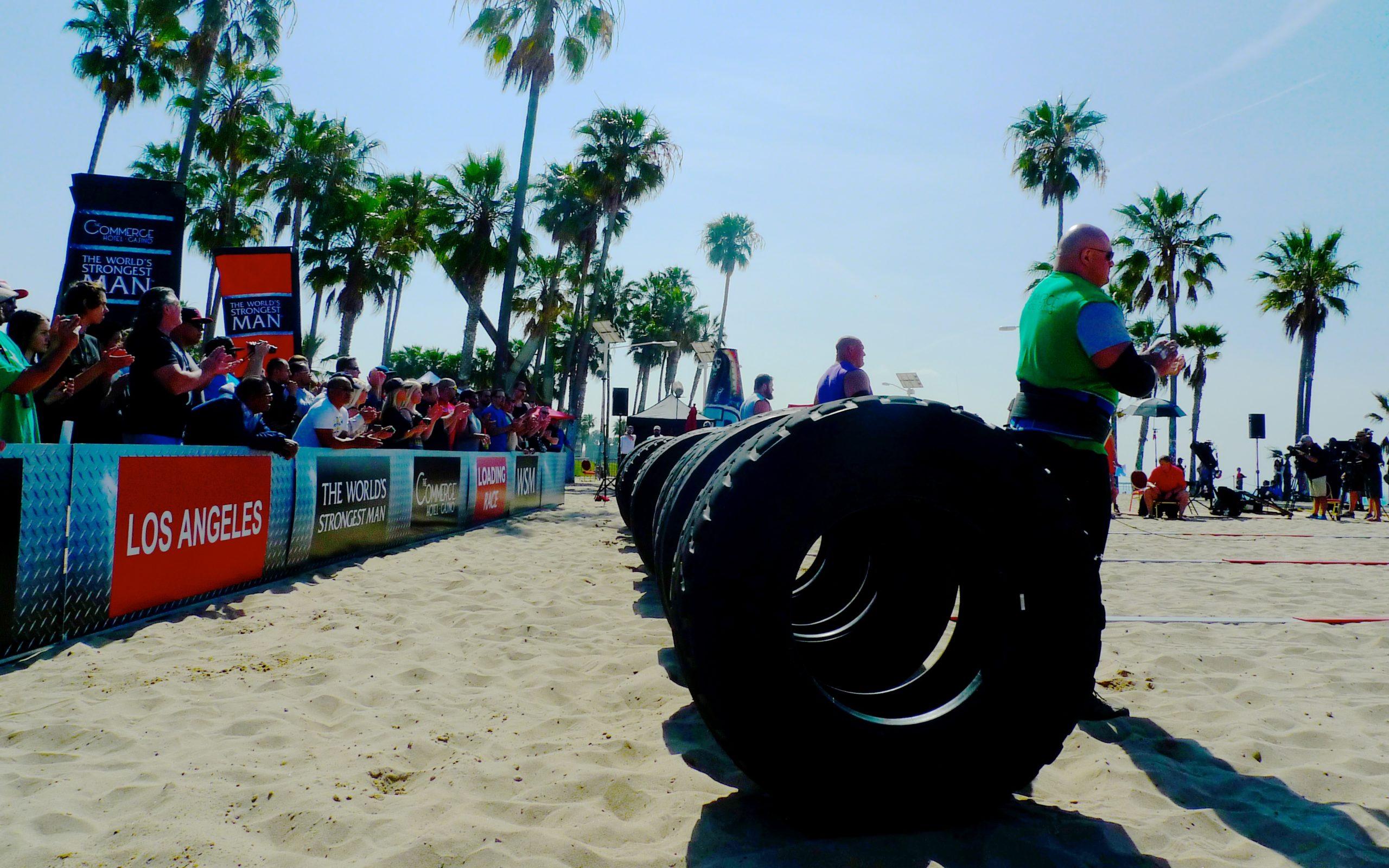 Fitmodo: A Day At Muscle Beach With The World’s Strongest Man
