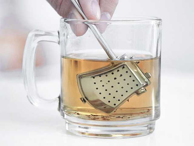 An Axe-Shaped Tea Strainer, Because Even Timber Cutters Need A Break