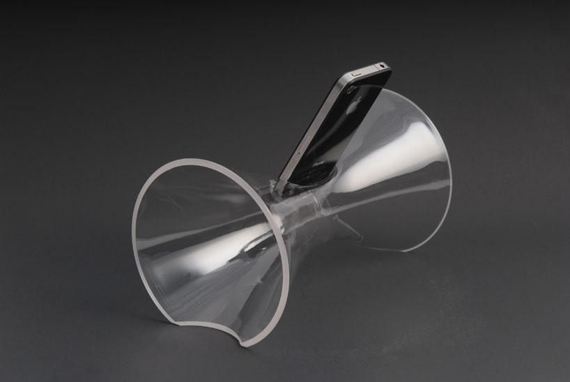 The Most Elegant iPhone Speaker Is Just A Single Piece Of Blown Glass