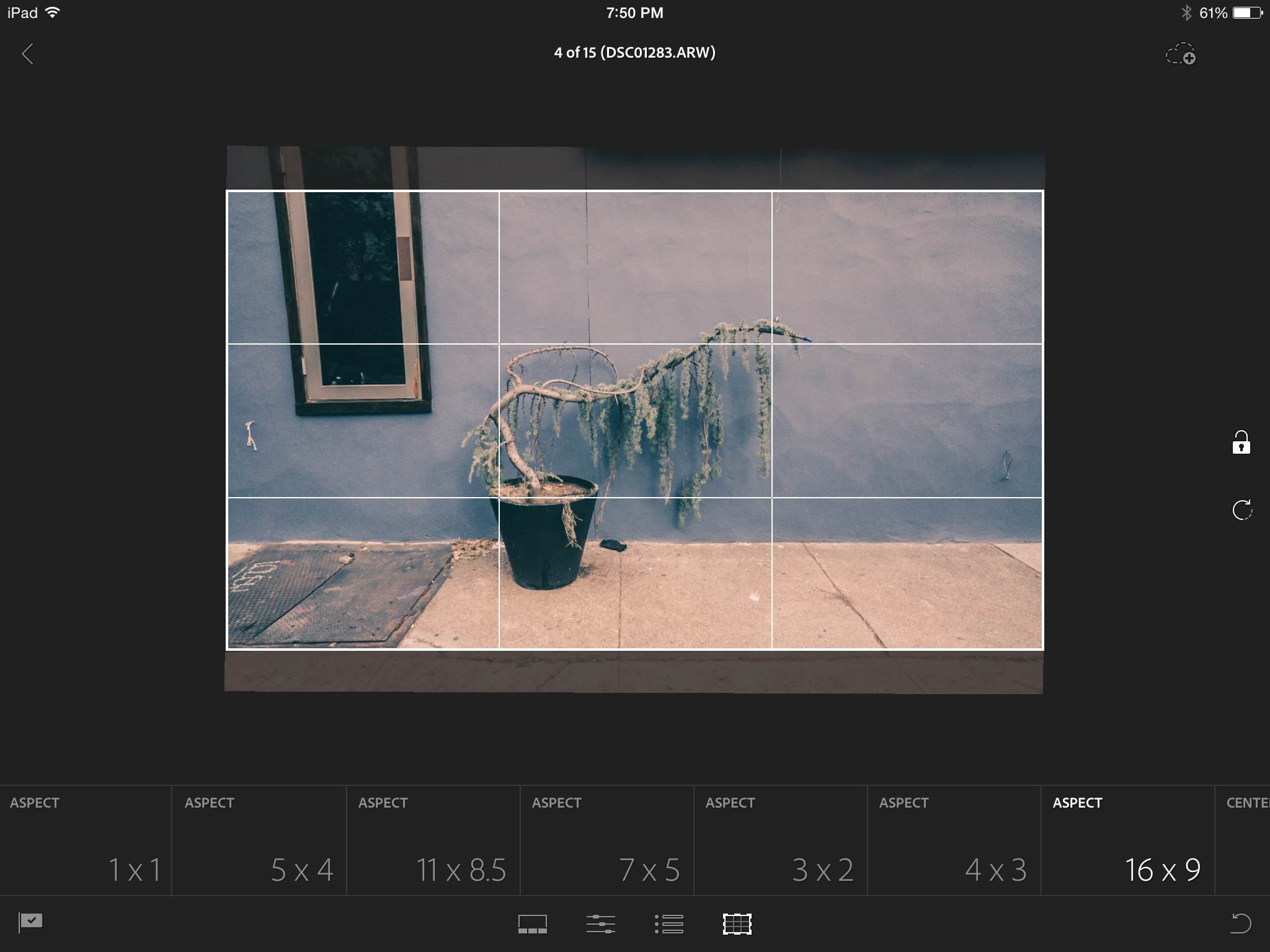 Adobe Lightroom Mobile Review: Edit RAW Photos On Your iPad, Sort Of