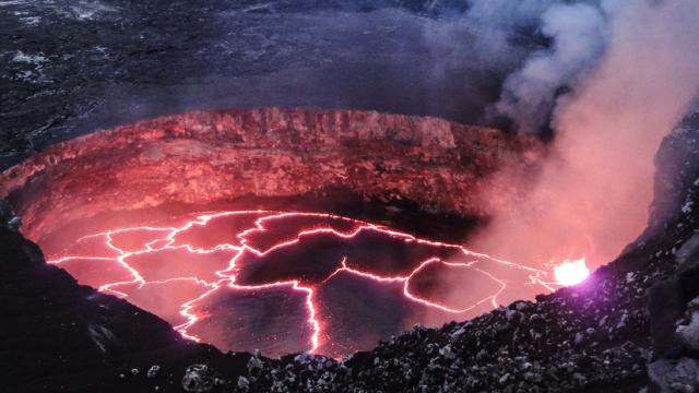 Where On Earth Is This Freaky Lava Pool?