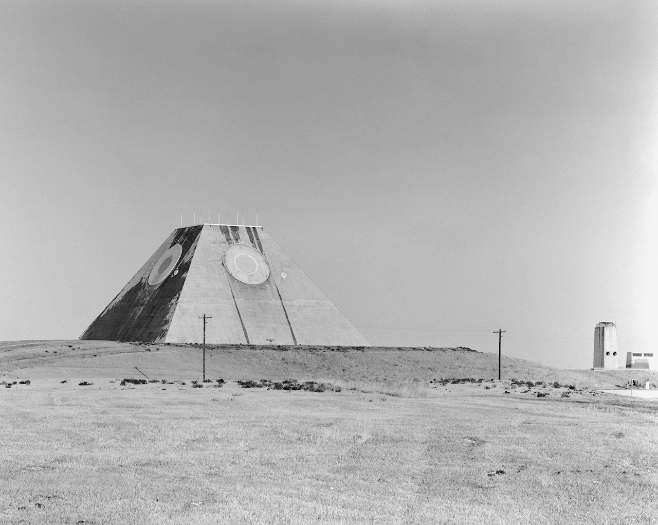 A Pyramid In The Middle Of Nowhere Built To Track The End Of The World