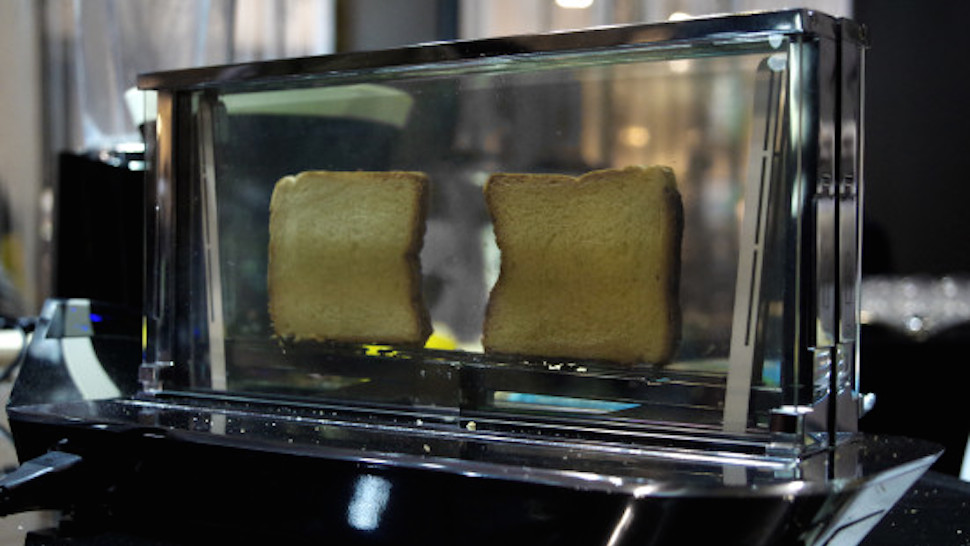 Bugatti Noun glass toaster looks like the real thing - CNET