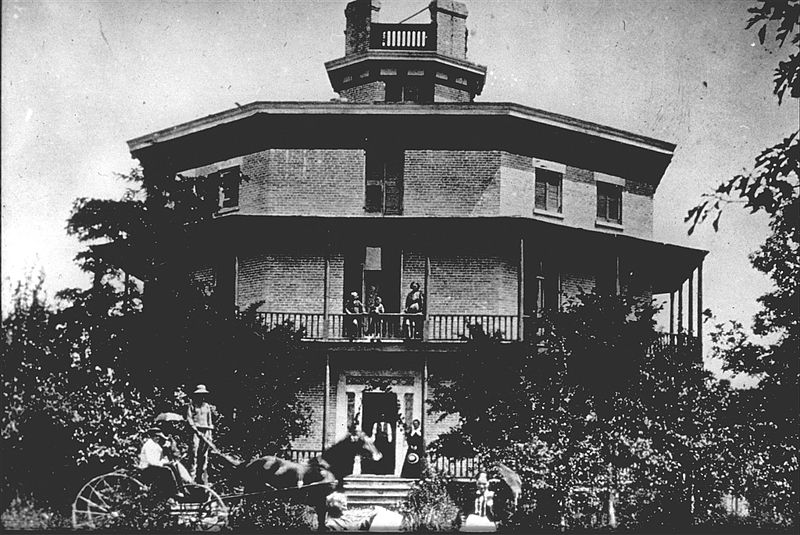 What Utopias Have To Do With The 19th Century Craze For Octagon Houses