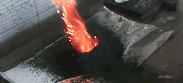 Awesome Chemical Reactions That Look Like Impossible Sorcery