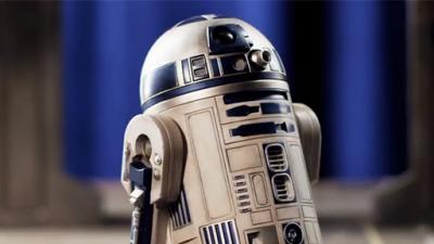 This R2-D2 Toy Is So Detailed That You Can Use It In The New Star Wars