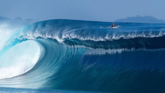 This Wave Looks Like One Giant Comfortable Mattress