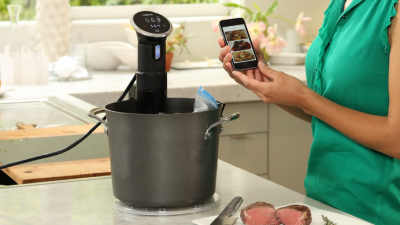 You Can Control Anova’s New Precision Sous-Vide Cooker With Your Phone