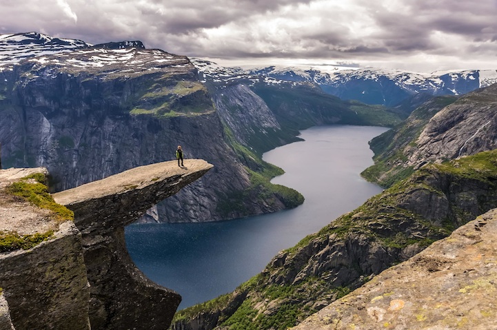 Beautiful Norwegian Cliff Is A Nightmare For Those Afraid Of Heights