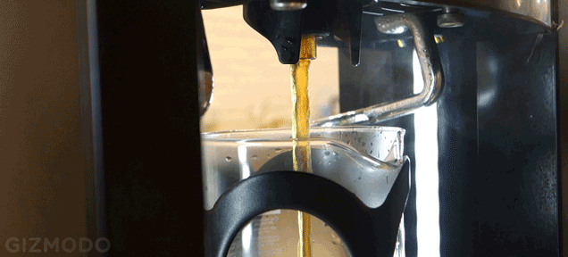 This Vacuum Brewer Infuses Your Tea (Or Booze) With Almost Anything
