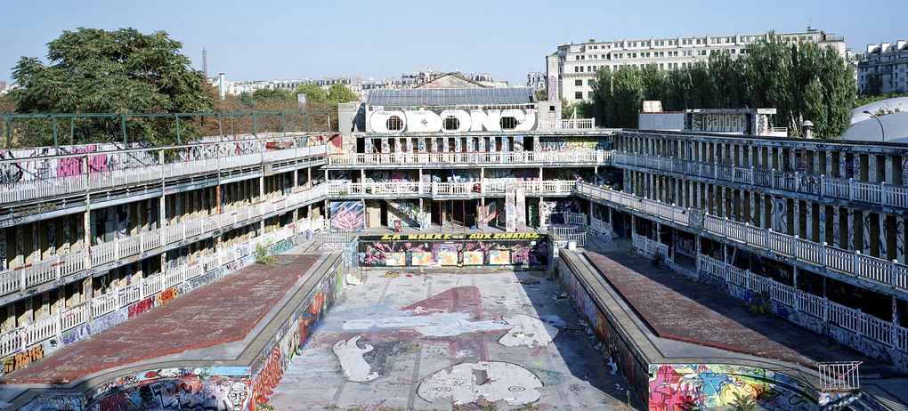 This Iconic Parisian Swimming Pool Is Reborn After 25 Years Of Neglect