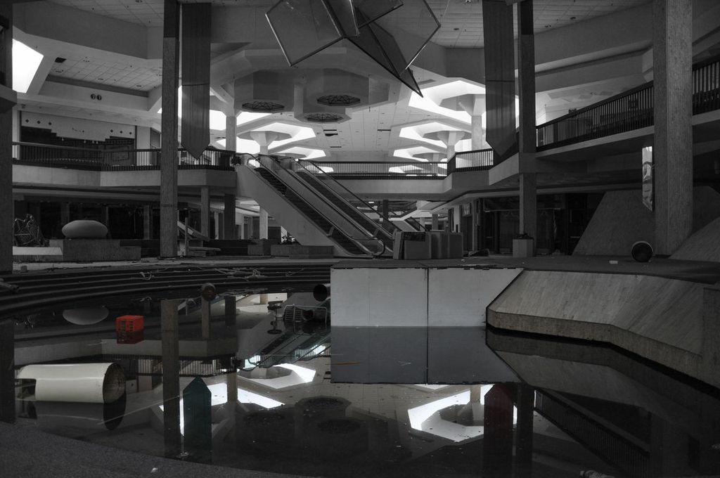 This Abandoned Wasteland Was Once America’s Largest Shopping Centre