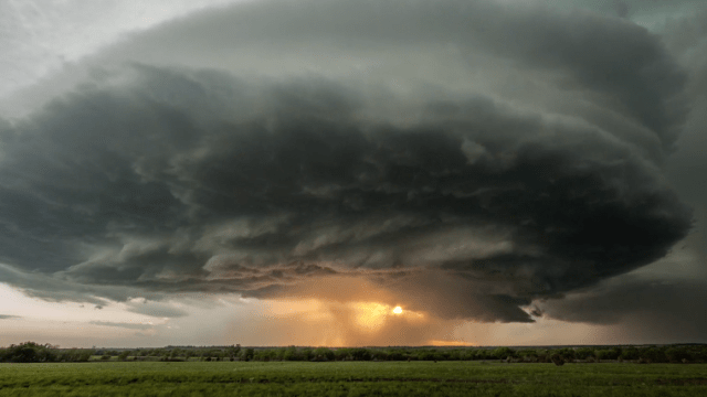 Supercell Timelapse Looks Like A Portal To Heaven — Or Hell