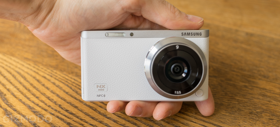 Samsung NX Mini Review: Small, Stylish And A Little Bit Confused