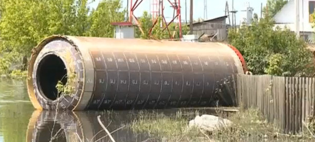 Giant Metal Cylinder Of Unknown Origin Appears In Siberia