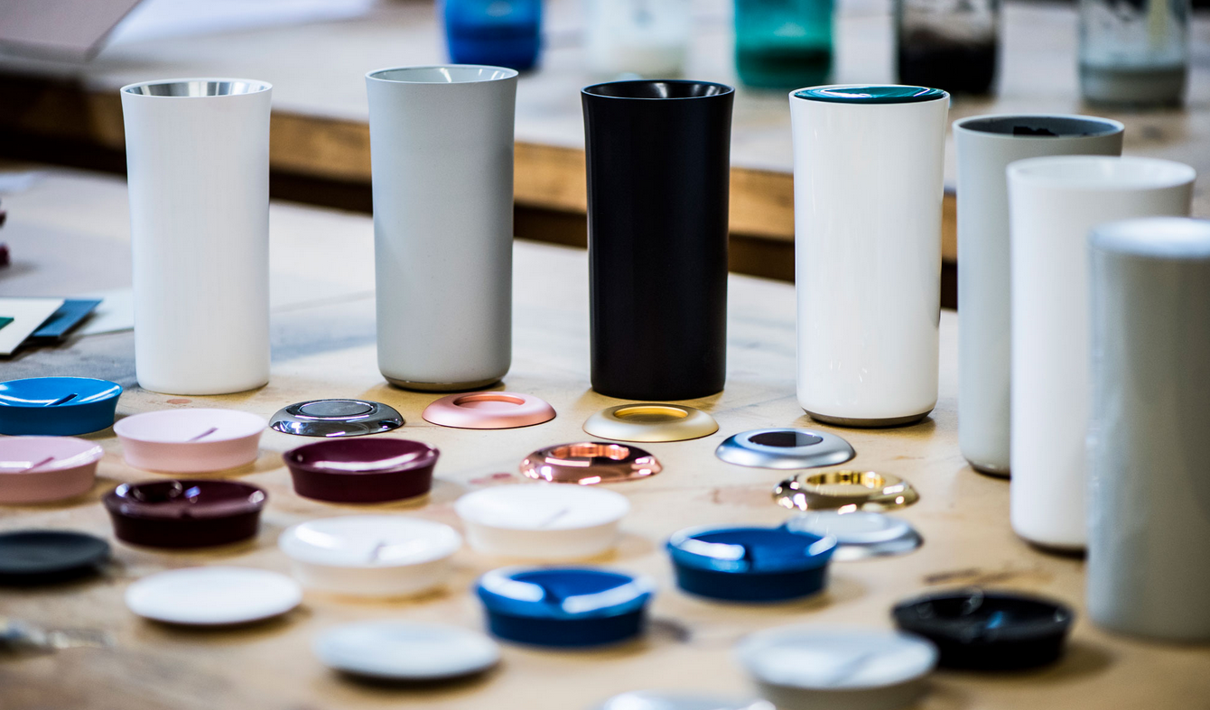 Vessyl: A Cup That Uses Molecular Sensors To Track Everything You Drink