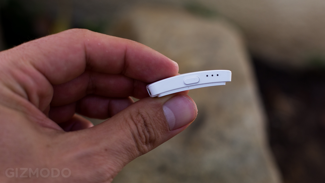 Sony SmartBand SW10 Review: Swings For The Fences, Misses By A Mile